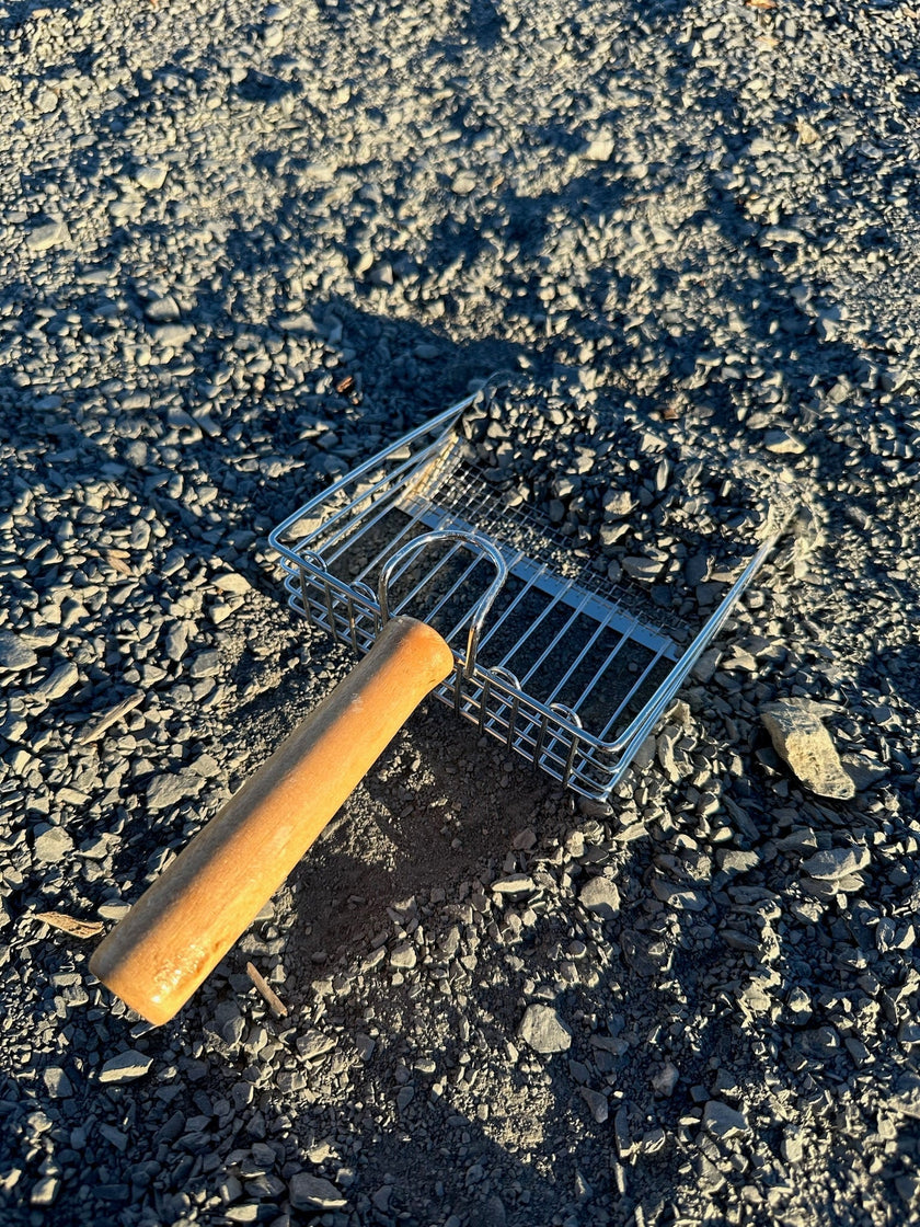 2 - in - 1 Stainless Steel Cat Litter Scoop - Wooden Handle, Efficient Cleaning - 4FurBaby